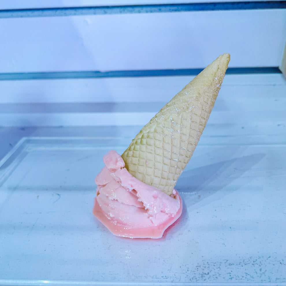 Fake Ice Cream Cone – Gasp